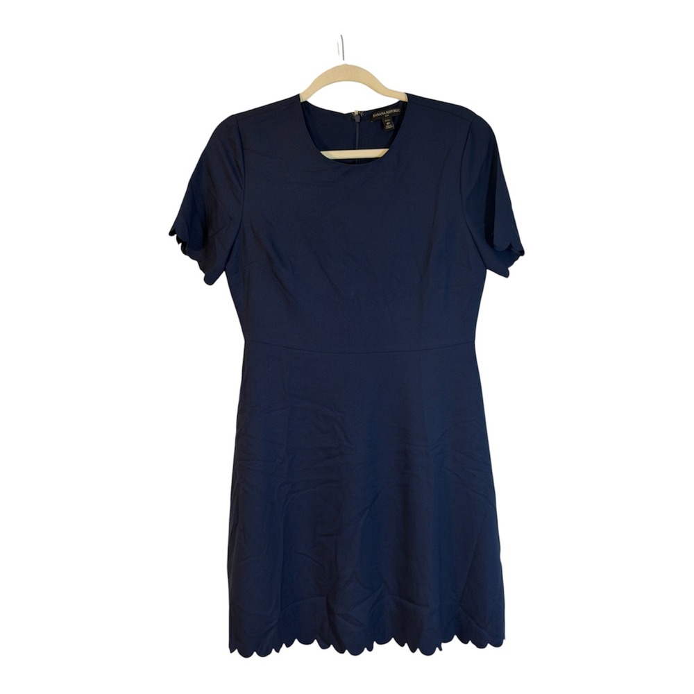Banana Republic Fit and Flare Scalloped Navy Blue 8P Womens Dress Classic Casual